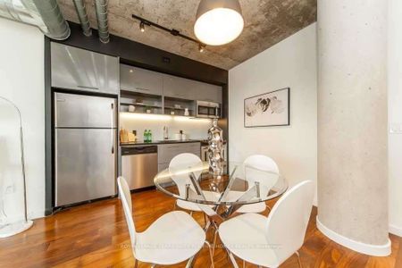 River City I Lofts 51 , #1305 - Photo 2