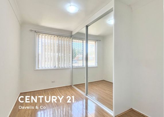 Charming Neat & Tidy Three-Bedroom Home - Photo 1