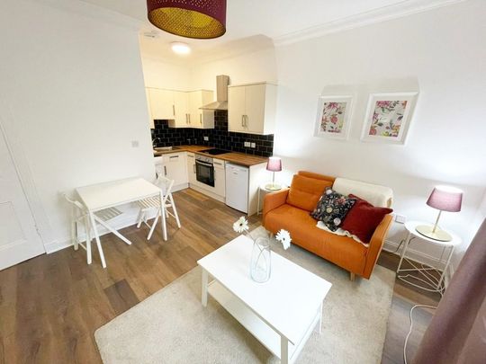 1 Bedroom Property in Morris Street - Photo 1