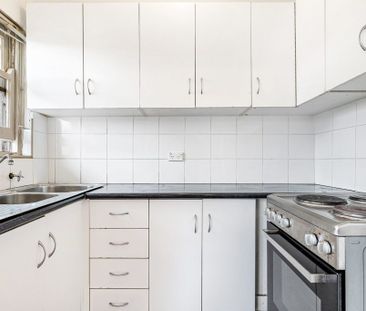 2 Bedroom Delight - Photo 3