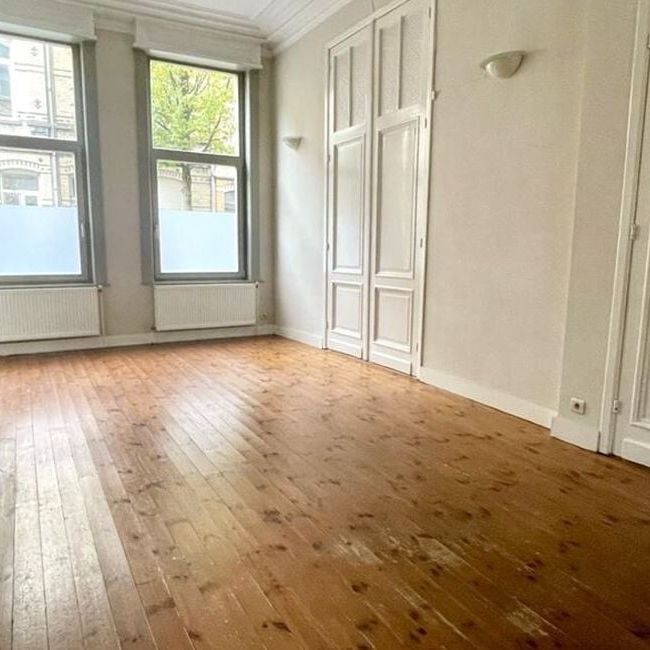 Appartement te huur in Berchem voor € 840 met 1 slaapkamer - Foto 1
