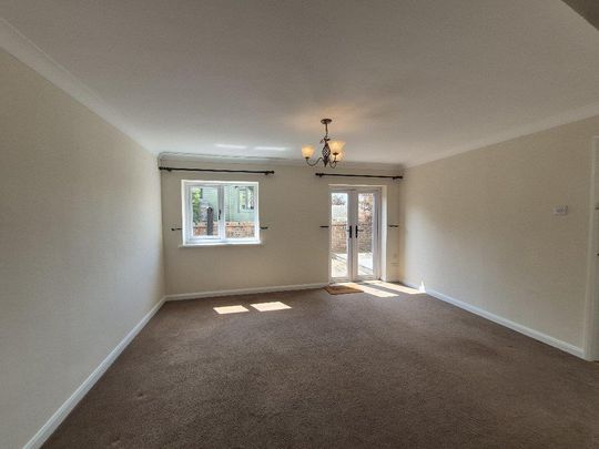 4 bedroom cottage to rent - Photo 1