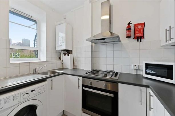 4 bedroom house to rent - Photo 1