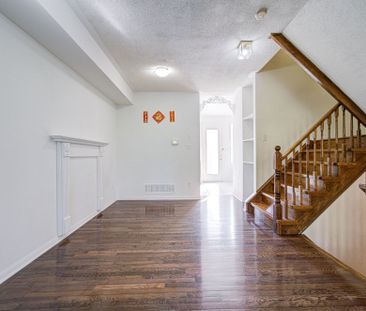 For Lease - 81 White's Hill Avenue, Markham, Ontario - Photo 6