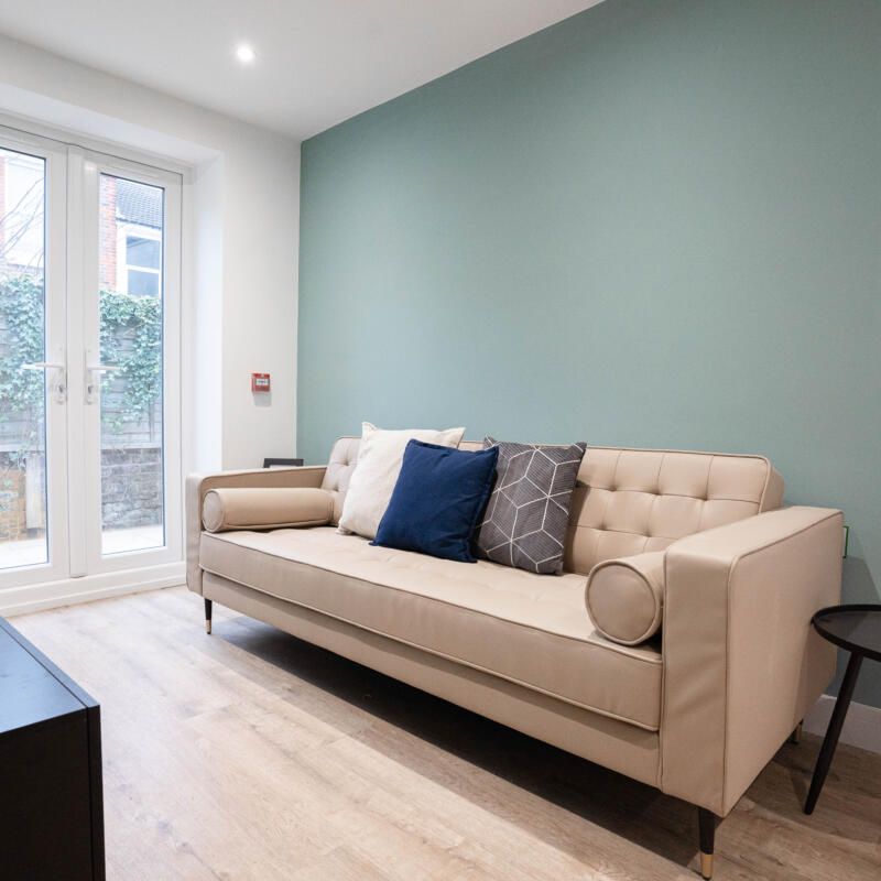 Telephone #68 - Photo 1