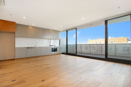 Modern Two Bedroom Apartment on High! - Photo 5