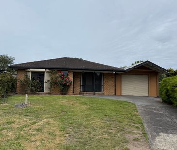 PERFECTLY POSITIONED IN A QUIET COURT LOCATION! - Photo 2