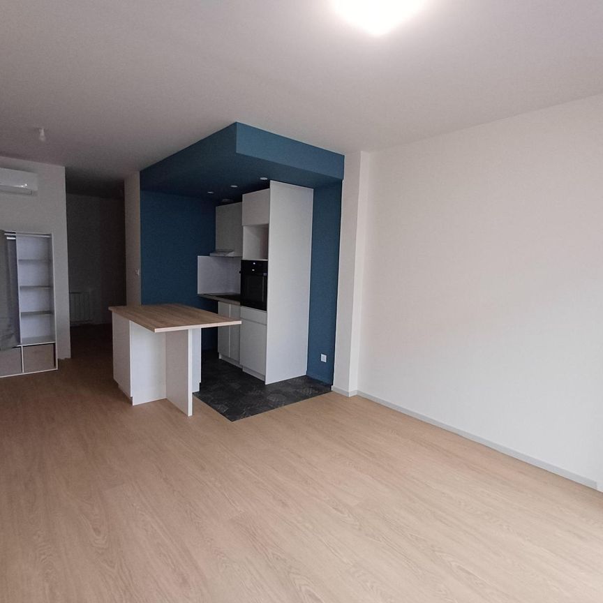 Location Appartement 2 pièces 32m² MILLAU 12100 - Photo 1