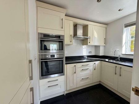 Boole Heights, Bracknell, RG12 - Photo 3