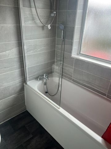 3 Bed Semi-Detached House, Stanfell Road, LE2 - Photo 3