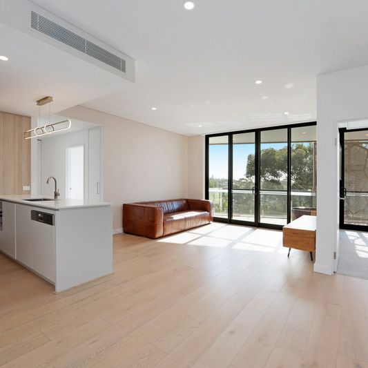 ESSENCE - MODERN LUXURY APARTMENTS! - Photo 1