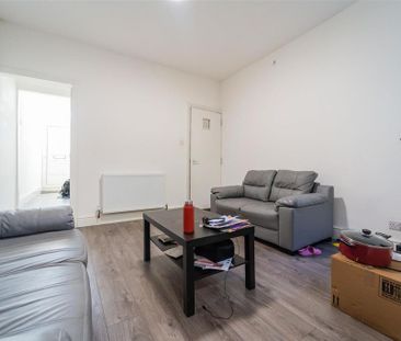 4 bedroom house to rent - Photo 2