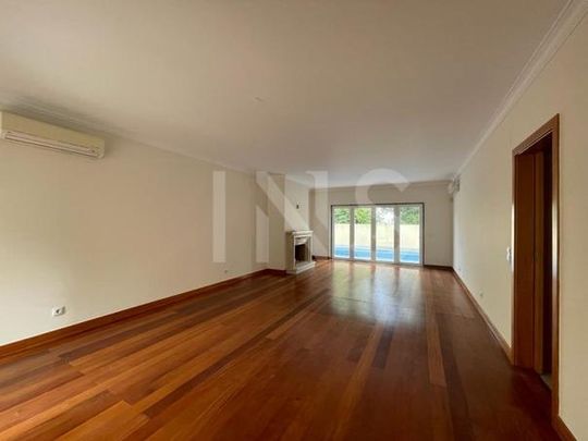 Moradia T4 - Photo 1