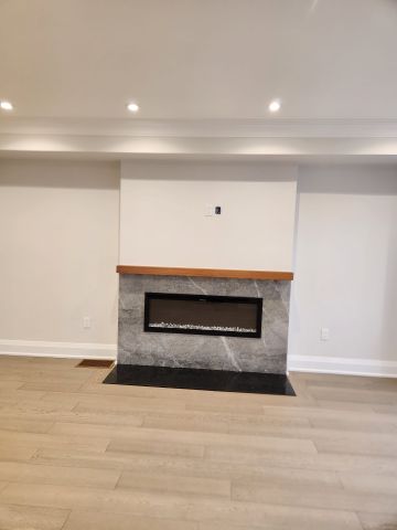 For Lease - 341 Lawrence Avenue, Toronto, Ontario - Photo 3