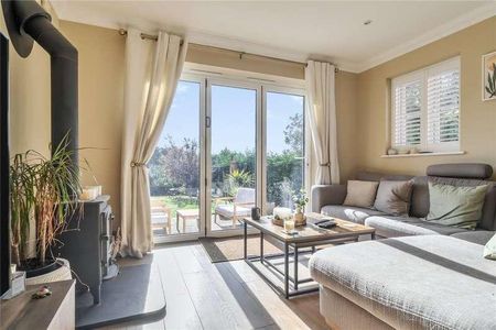 The Lockleys, Longmoor Road, Greatham, Hampshire, GU33 - Photo 3