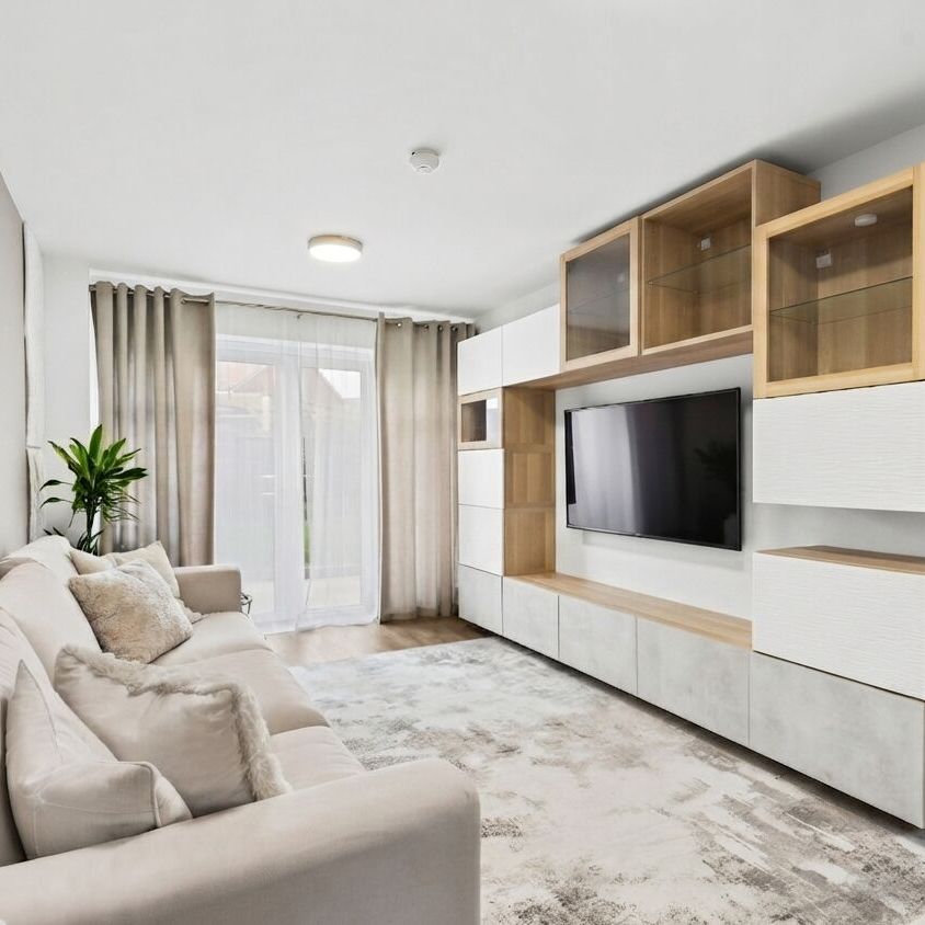 3 Bedroom Detached House To Rent - Photo 1