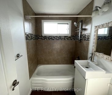 For Lease - 691 Rennie Street, Hamilton, Ontario - Photo 2