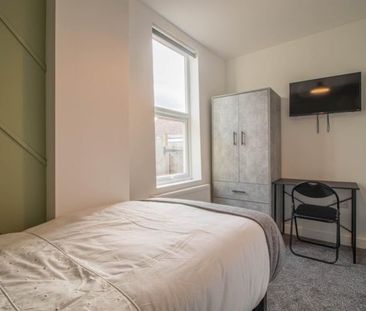 1 Bedroom - Photo 3