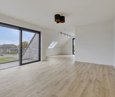 Appartement te huur in Munsterbilzen voor € 1.700 met 3 slaapkamers - Photo 1