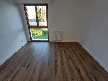 location Appartement F2 DE 50.53m² À LE CHESNAY - Photo 4