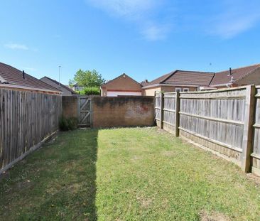 2 bedroom terraced house to rent - Photo 4