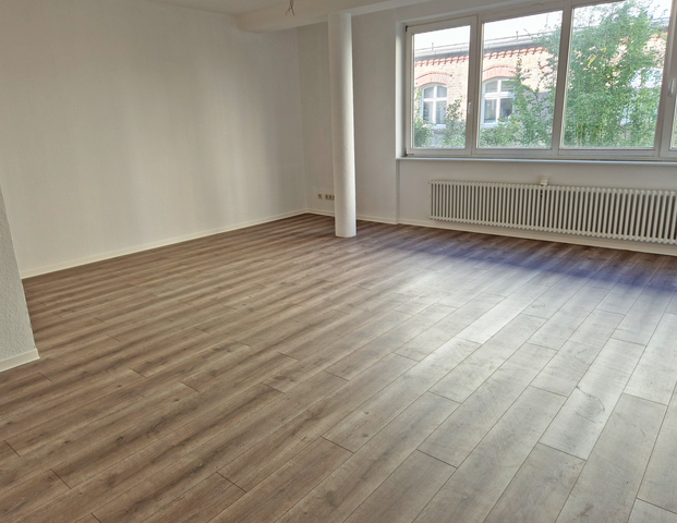 Traumwohnung im 1. OG: Modern, offen und familienfreundlich! - Photo 1