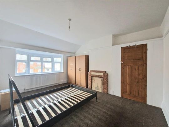 Neeld Crescent, Wembley - Photo 1