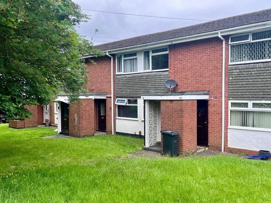 2 bedroom maisonette to rent - Photo 1