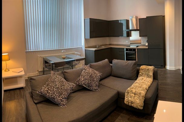 1 Bed Flat, Orleans House, L3 - Photo 1