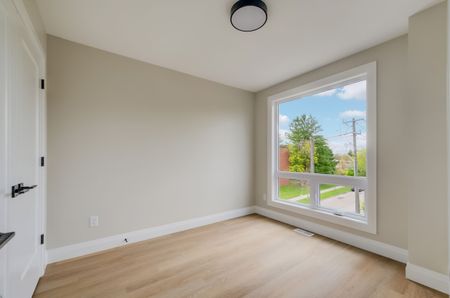 For Lease - 210 HERITAGE Drive Unit# UNIT 18 (THE GROVE), Kitchener, Ontario - Photo 5