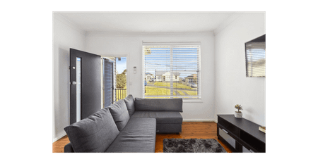 Comfortable Three-Bedroom Home in Convenient Warrawong Location - Photo 3