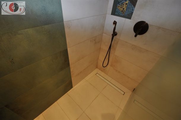 Gliwice, Wojska Polskiego, Karolinki - Photo 1