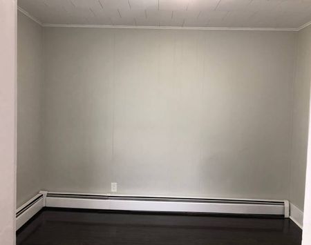 Kline - 1 Bedroom Upper Level Flat just off Quinpool! - Photo 3