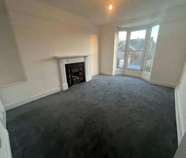 5 bedroom terraced house to rent - Photo 3