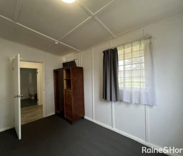 Family home in central and convenient location - Photo 1