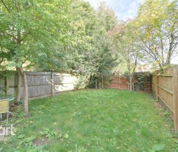 1 bedroom in a house share to rent - Photo 6