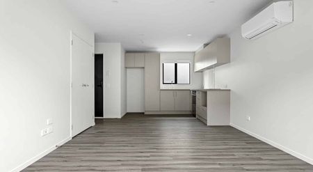 Well positioned 2 bedroom in Merivale - Photo 4