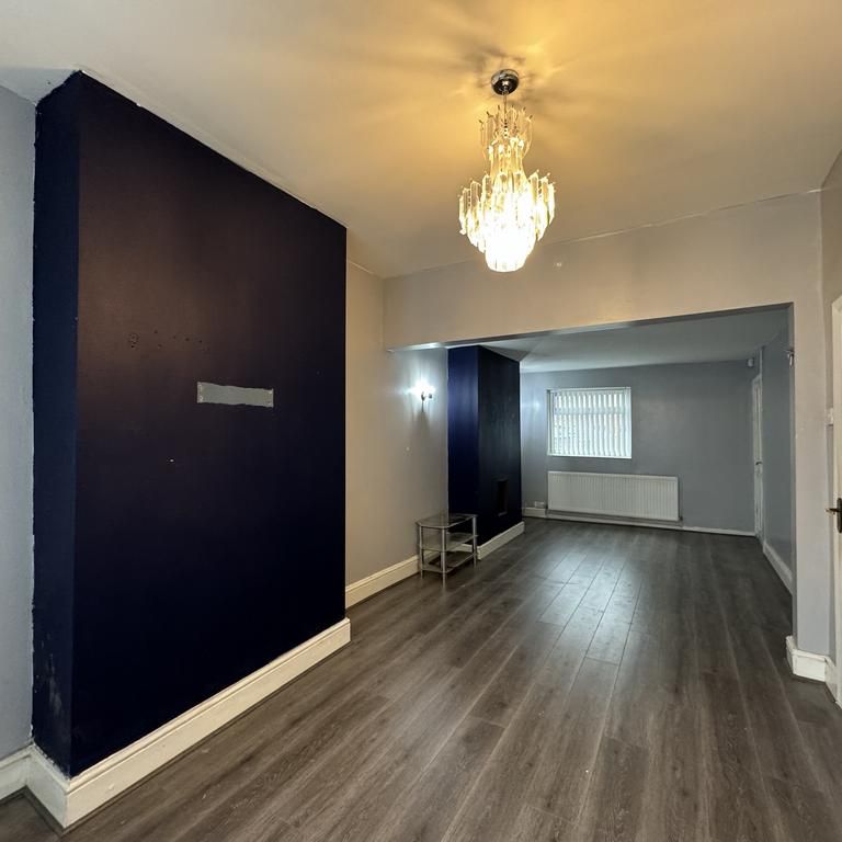 3 bedroom terraced house to rent - Photo 1