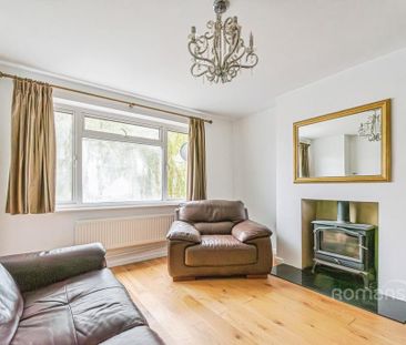 4 bedroom semi-detached house to rent - Photo 2