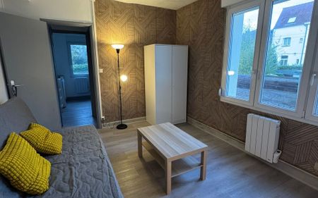Appartement à louer 2 pièces • Valenciennes - Photo 2
