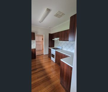 5 Catalina Avenue, Parafield Gardens, SA 5107 - Photo 4