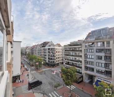 Lichtrijk hoekappartement op een centrale ligging te Knokke, volled... - Photo 4