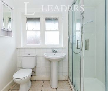 1 bedroom maisonette to rent Sidney Road, Walton-on-Thames, KT12 - Photo 1