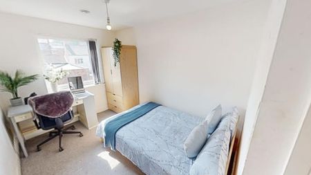 4 bedroom townhouse to rent - Photo 5