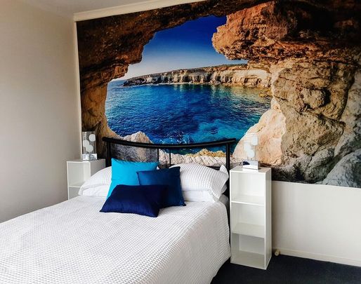 Harbour Views, Sunny and Handy location - Photo 1