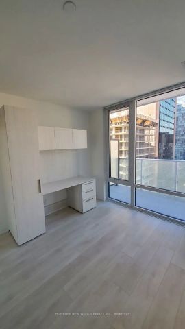 501 Yonge Street #813 - Photo 4