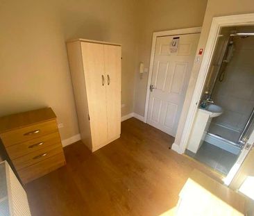 Aigburth Road, Liverpool, L17 - Photo 3