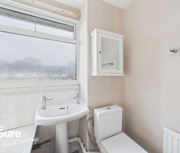 3 bedroom end of terrace house to rent - Photo 6