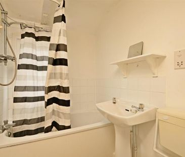 1 bedroom flat to rent - Photo 6