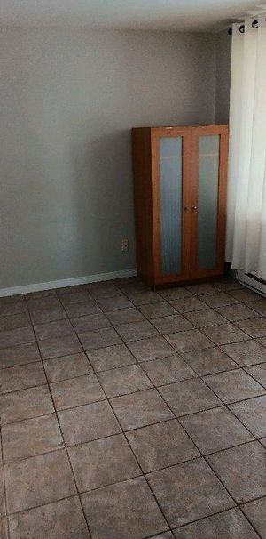 2 1/2 à louer - Photo 1